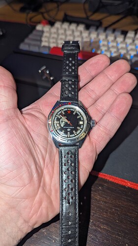 PXL_20251211_205206465