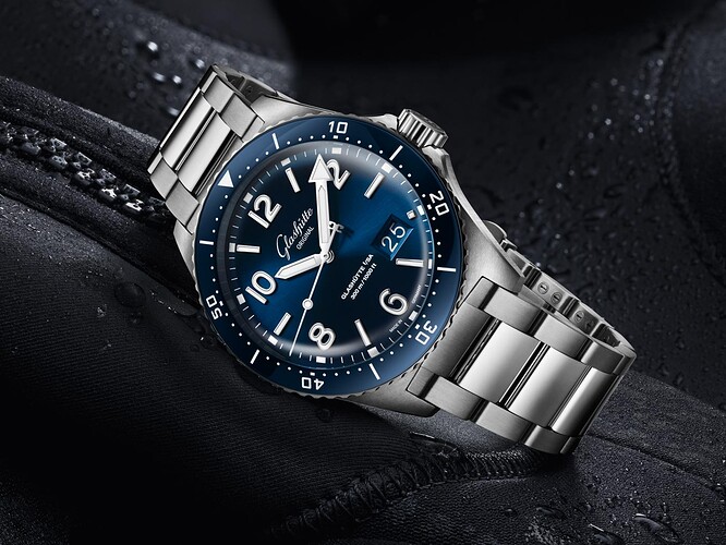 Glashutte-Original-Panorama-Date-Calibre-36-Diver-13