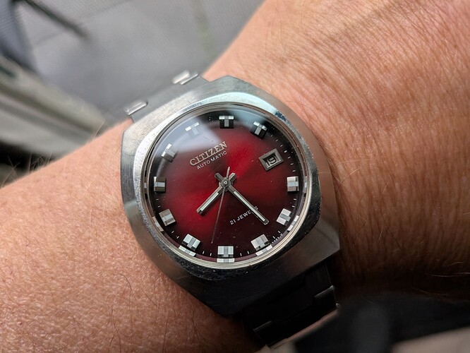 PXL_20251019_062758047.MACRO_FOCUS