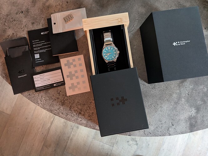 PXL_20251214_084706277