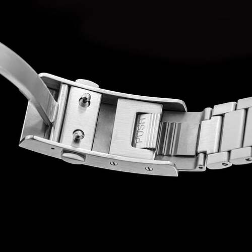 a-tribute-to-1957-introducing-the-thorn-t026-38mm-automatic-v0-xnjpaxt3sm0g1