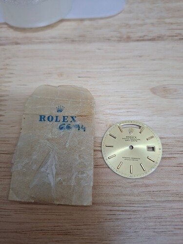 17707641868815019300114366327724