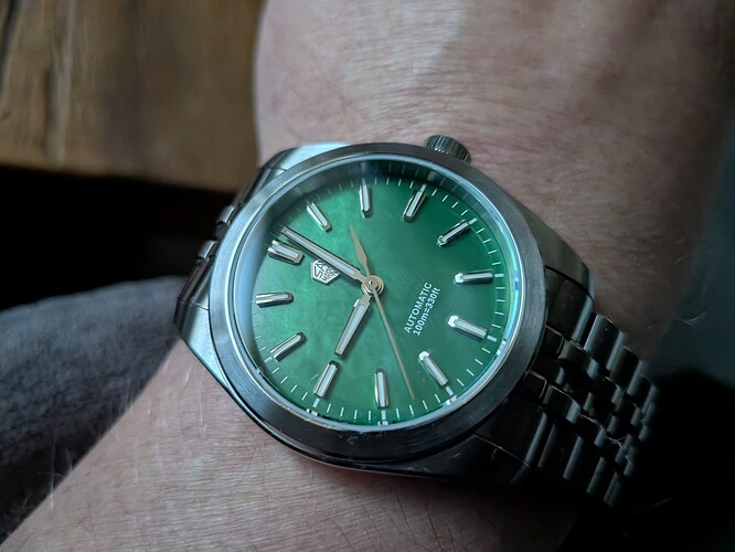 PXL_20251117_080137329.MACRO_FOCUS