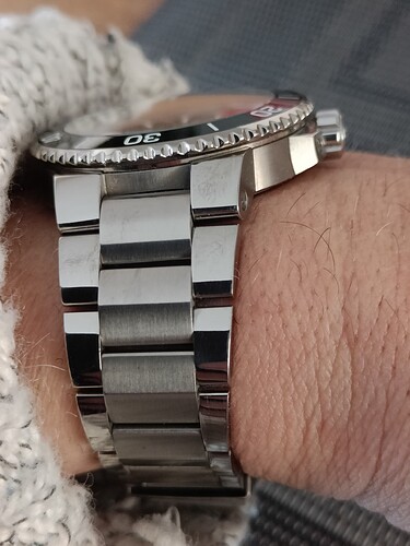 17739095598726339287409660250864