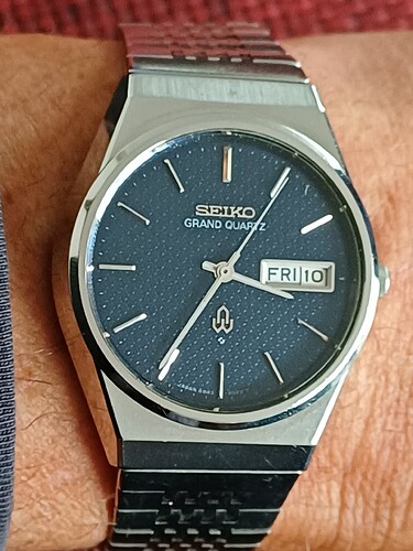 17601033433874586276085571390083