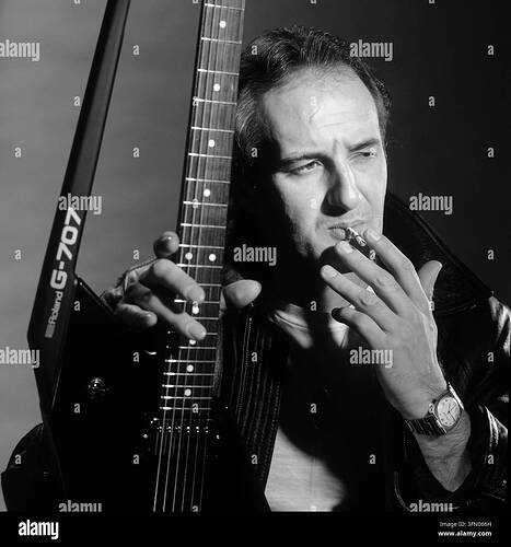 1985-netherlands-jan-akkerman-is-a-dutch-guitarist-he-first-found-international-commercial-success-with-the-band-focus-photo-g-de-roos-3FN066H