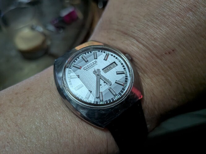 PXL_20251031_163621105.MACRO_FOCUS