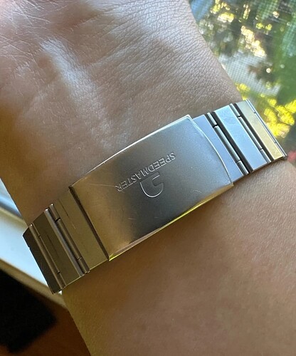 Screenshot_2025-12-12-20-35-24-361_com.watchenterprise.watchcrunch-edit