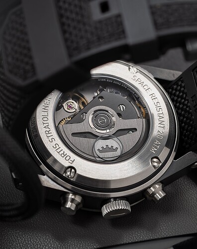 4-Fortis_Stratoliner_Gravityblack_6