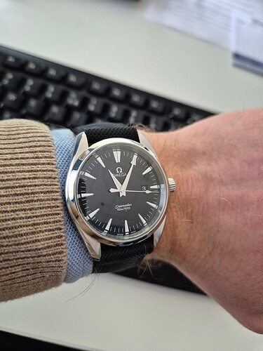 1775207106180295384498829118867