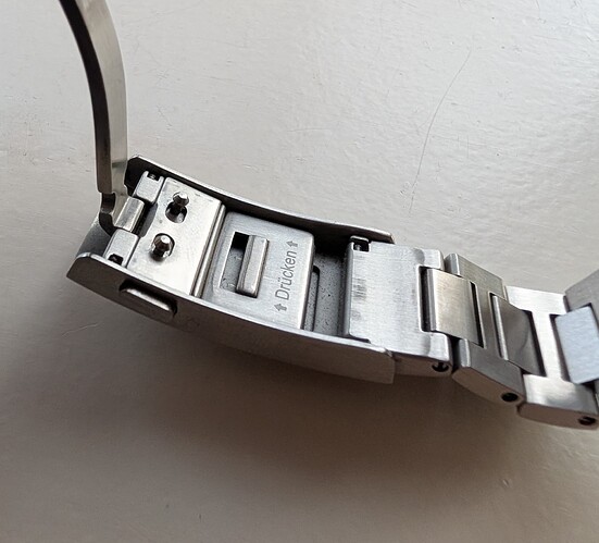 PXL_20251120_075245350~2