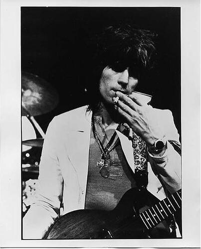 Keith-Richards-keith-richards-32395795-433-537