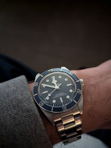 PXL_20241120_171134571