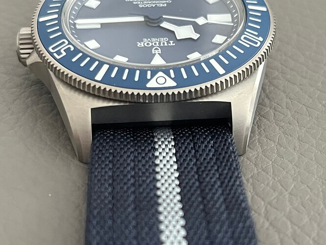 OH.watches.Tudor.PelagosFXD.ref25707B.closeup_03.260111