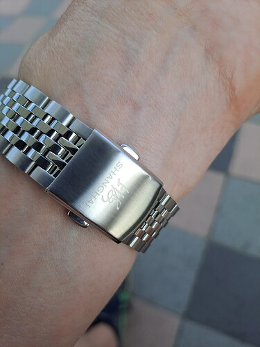 Shanghai Military Dive Watch - Clasp