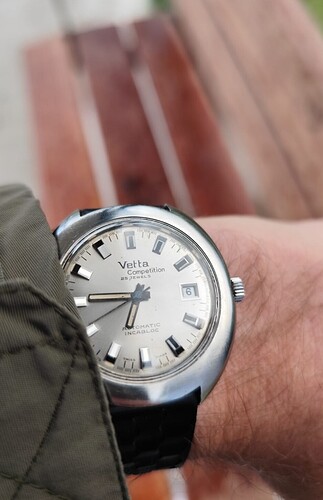 Screenshot_2025-10-13-11-44-33-271_com.whatsapp-edit