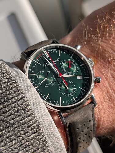 WhatsApp Image 2025-11-01 at 16.24.03 (3)