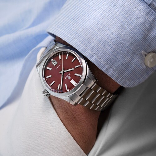 traska-commuter-38-wrist-shot-oxblood-red