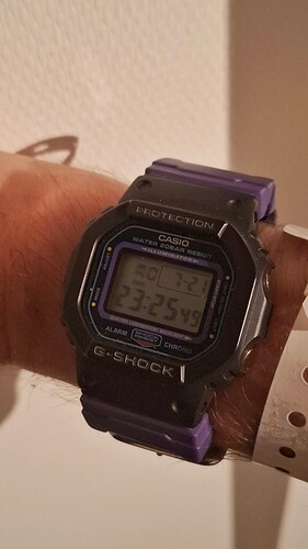 1000027610