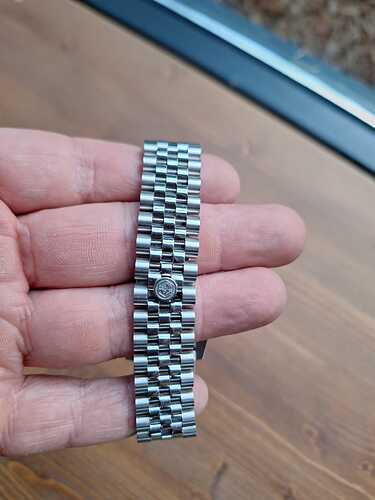 WhatsApp Image 2026-01-03 at 13.46.37 (2)