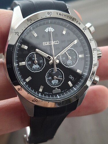 1769166793093609834749297370280