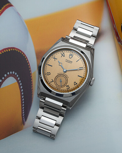 Tudor-Monarch-WWG26-WIT-1