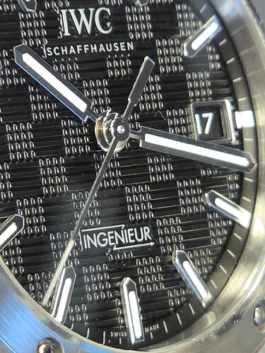 17659630136771713810102500776027