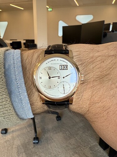 9b4100024380c0bb94a8684585af4fceb7ed7a21_2_562x750