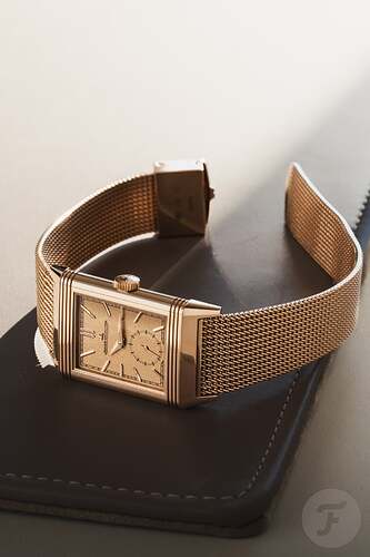 JLC-Reverso-Tribute-Monoface-Small-Seconds-Pink-Gold-on-Mesh-7