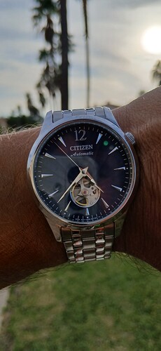 17617523445236342724624441999405