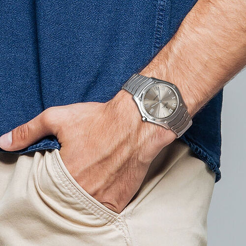 1216651_SportClassic_wrist