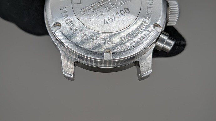 PXL_20260212_195125350.MACRO_FOCUS