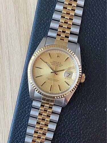 Rolexplaat-met-structuur