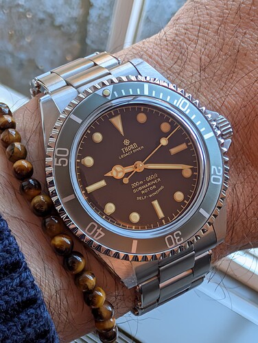 PXL_20251121_081912464