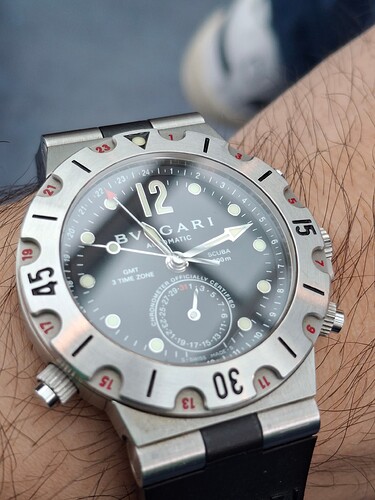 17722734644627177981483553840422