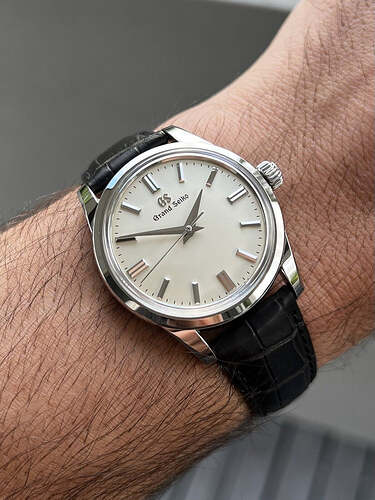 GrandSeikoEleganceSBGW231-2021WatchVault11_1080x