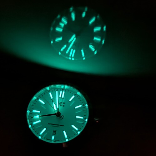 PXL_20250929_205713554.NIGHT~2
