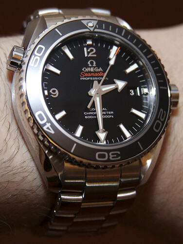 Omega-Seamaster-Planet-Ocean-Co-Axial-Chronometer-2