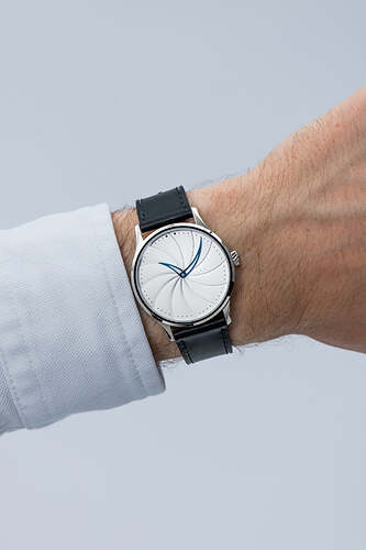 Wristshot2e