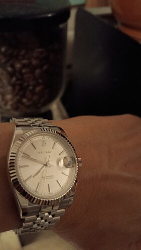 17605072875285038253656030009380