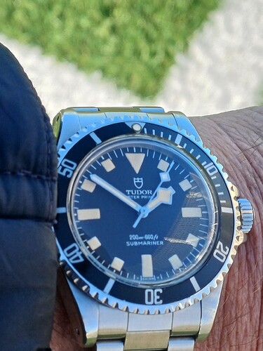 17702095006027980120164802555194