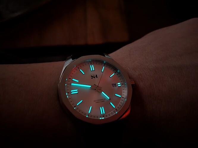 PXL_20251125_154808717.MACRO_FOCUS