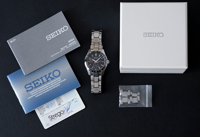 20260428 Seiko Sharp Edge GMT SPB221J1-1