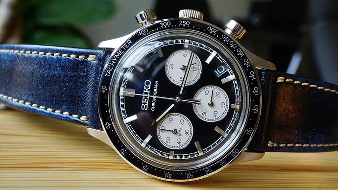 EED15335-1636-40FA-A121-ECDB17F41EBE_1_201_a