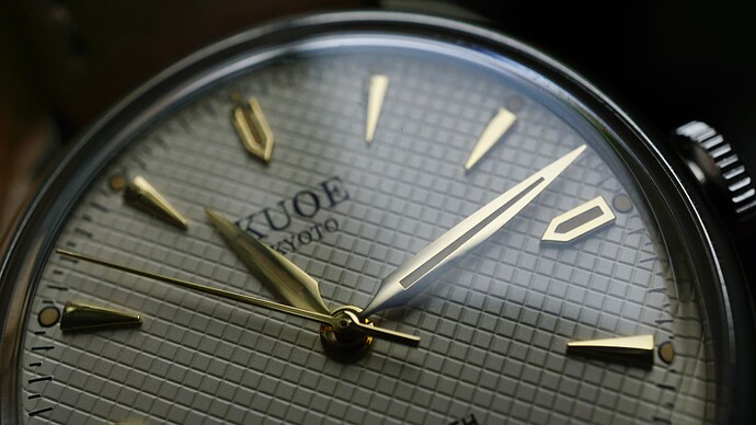 722F2D03-6474-4FFD-9AEF-335A5B167569_1_201_a