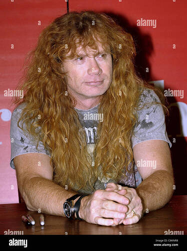 dave-mustaine-of-megadeth-signs-copies-of-his-new-book-mustaine-a-C6KNR8