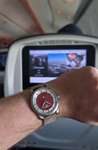 PXL_20251127_213842416