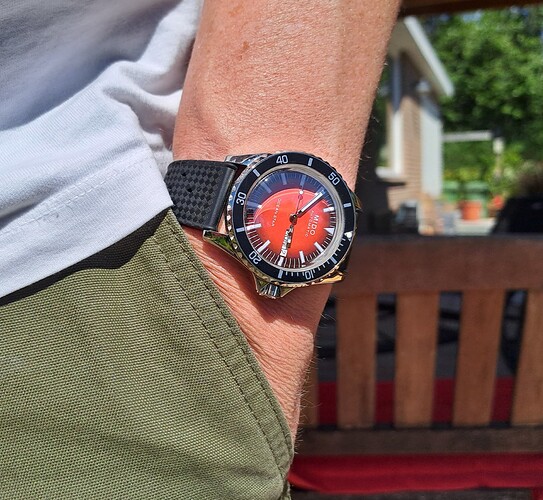 Mido Ocean Star Tribute - Pocket shot