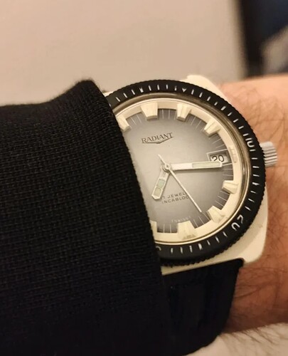 Screenshot_2025-12-22-20-47-31-584_com.watchenterprise.watchcrunch-edit