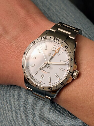 PXL_20260115_061136454~2